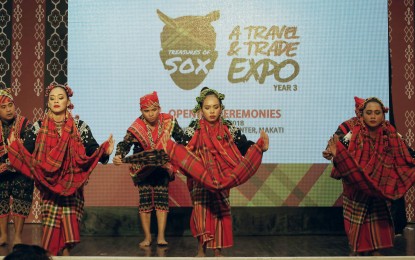 <p><strong>TREASURES OF SOX.</strong> Young dancers perform a traditional dance at the Treasures of Sox Travel and Trade Expo in Makati City on Friday (May 4, 2018). Sox, short for Soccsksargen, refers to the provinces of South Cotabato, Cotabato, Sultan Kudarat and Sarangani and the cities of Cotabato, Kidapawan, Tacurong, Koronadal and General Santos which comprises Region 12. <em>(PNA photo by Joey Razon)</em></p>